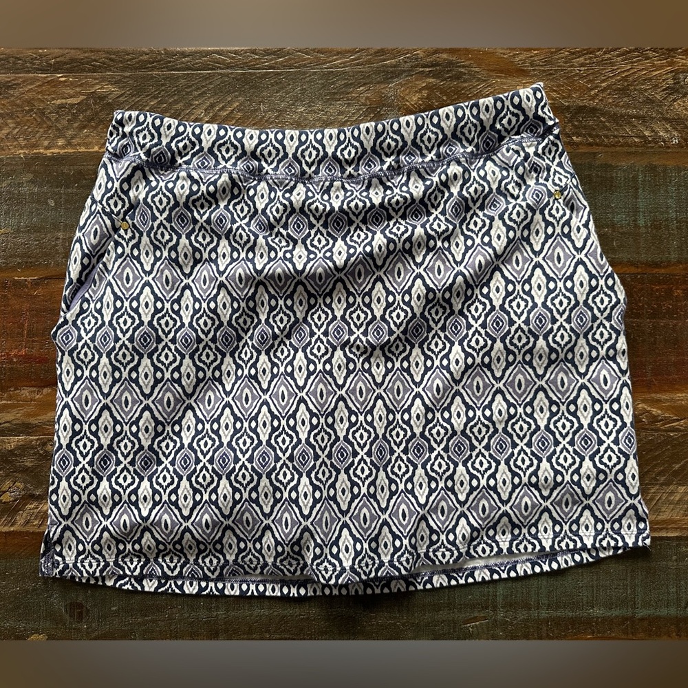 Jones New York Women’s XL Purple Blue White Skort *back Tag Loose* | SKU 0525